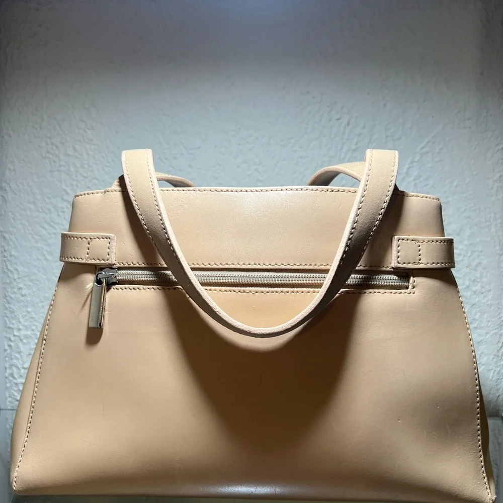 Tiffany & Fred 🩷sleek nude